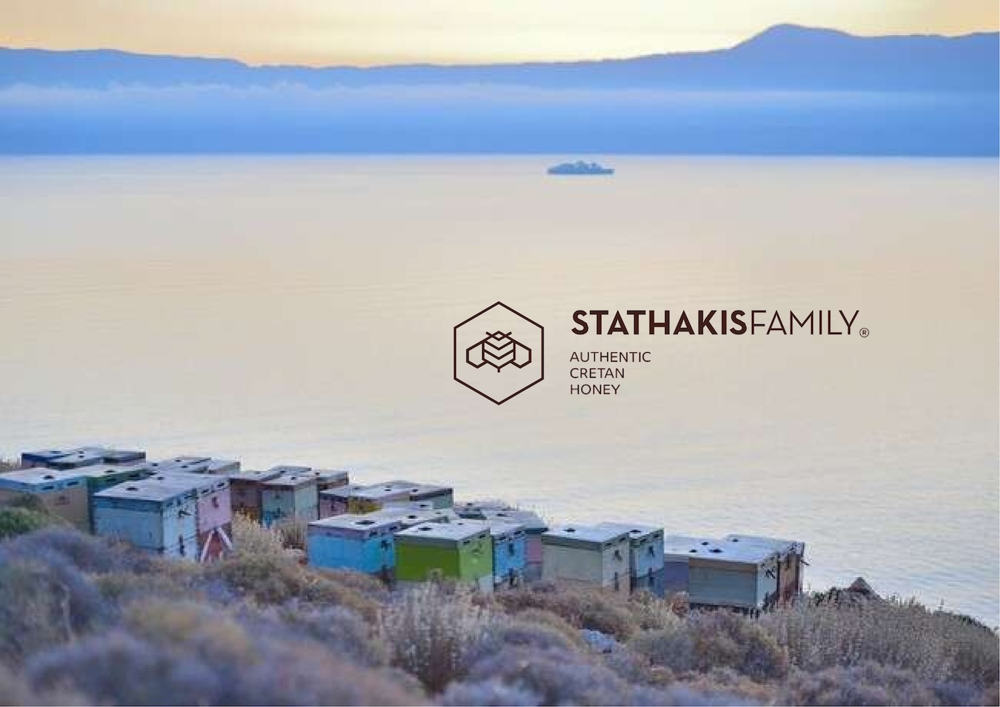 STATHAKIS FAMILY med z Kréty